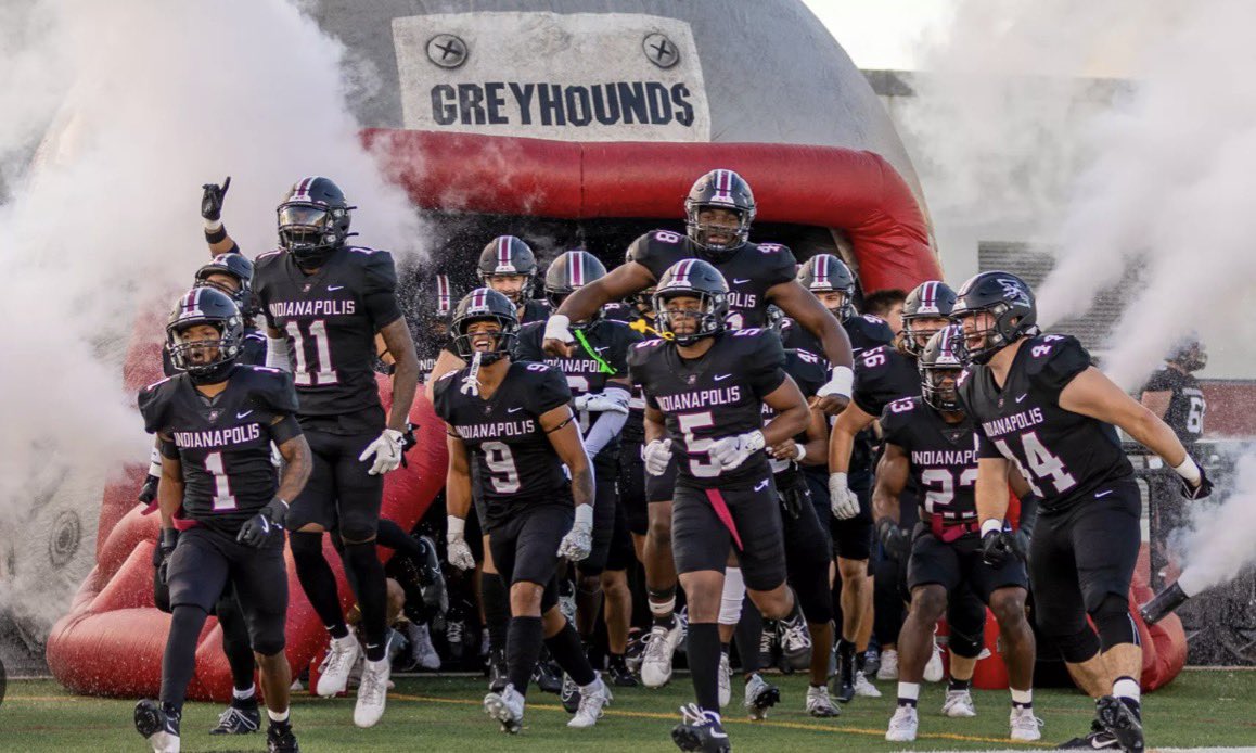 #AGTG After a great Gameday visit and talk with <a href="/KeeversChris/">Chris Keevers</a> I am very grateful  to receive an offer from <a href="/UIndyFB/">UIndy Football</a> 
<a href="/CoachKyleBuresh/">Coach Buresh</a> <a href="/CoachMillz_/">Millz2BeMade Training</a> <a href="/coach_craig21/">Jawon Craig</a>