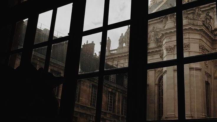 AcademiaDreams's tweet image. “Listen to them, the children of the night. What music they make!”

— Bram Stoker, Dracula