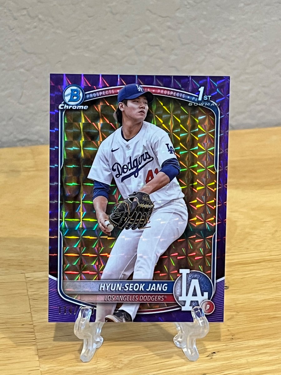 2025 Bowman Chrome Prospects Hyun-Seok Jang 1st Bowman Purple Geometric /250

$45 shipped

#TBBCrew