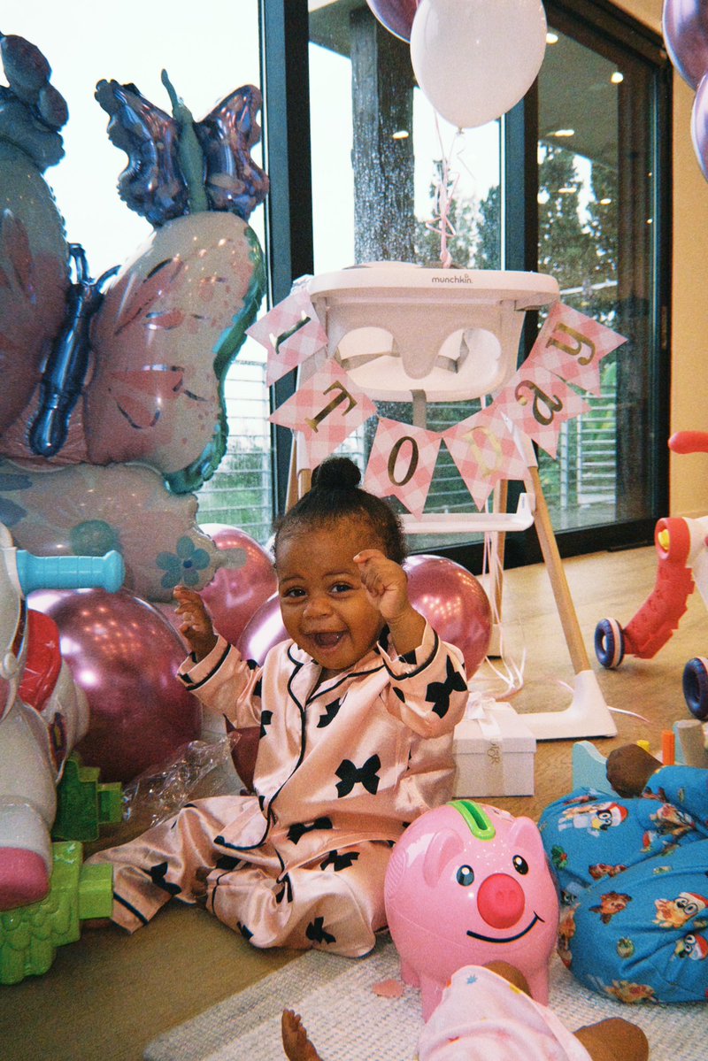 Happy 1st birthday 🩷