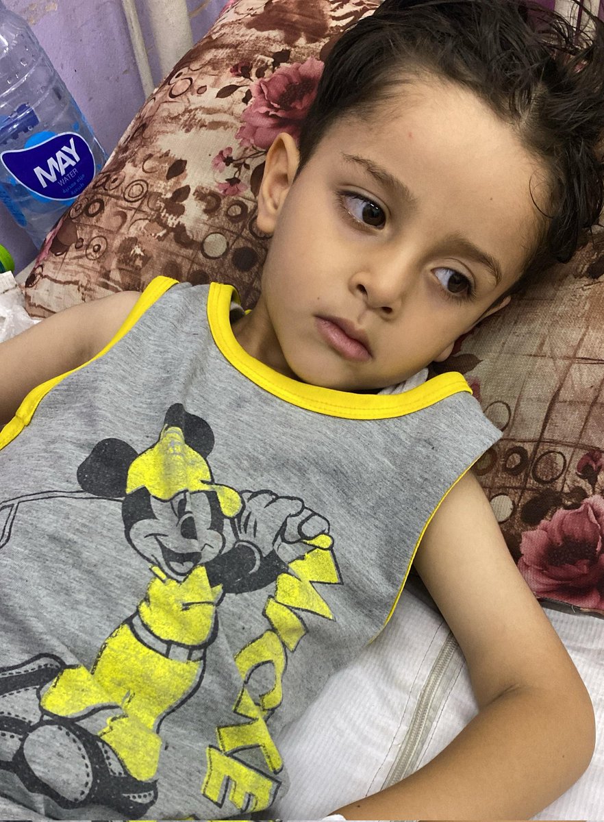 Should I scream? Cry?Or what should I do to stop this pain and suffering?
I swear there isn't even a single loaf of bread, and I can't afford it.
I'm doing everything I can to provide my son with a few loaves to survive
The pain is unbearable. Donate⬇️

📎 gofund.me/4b903cc2