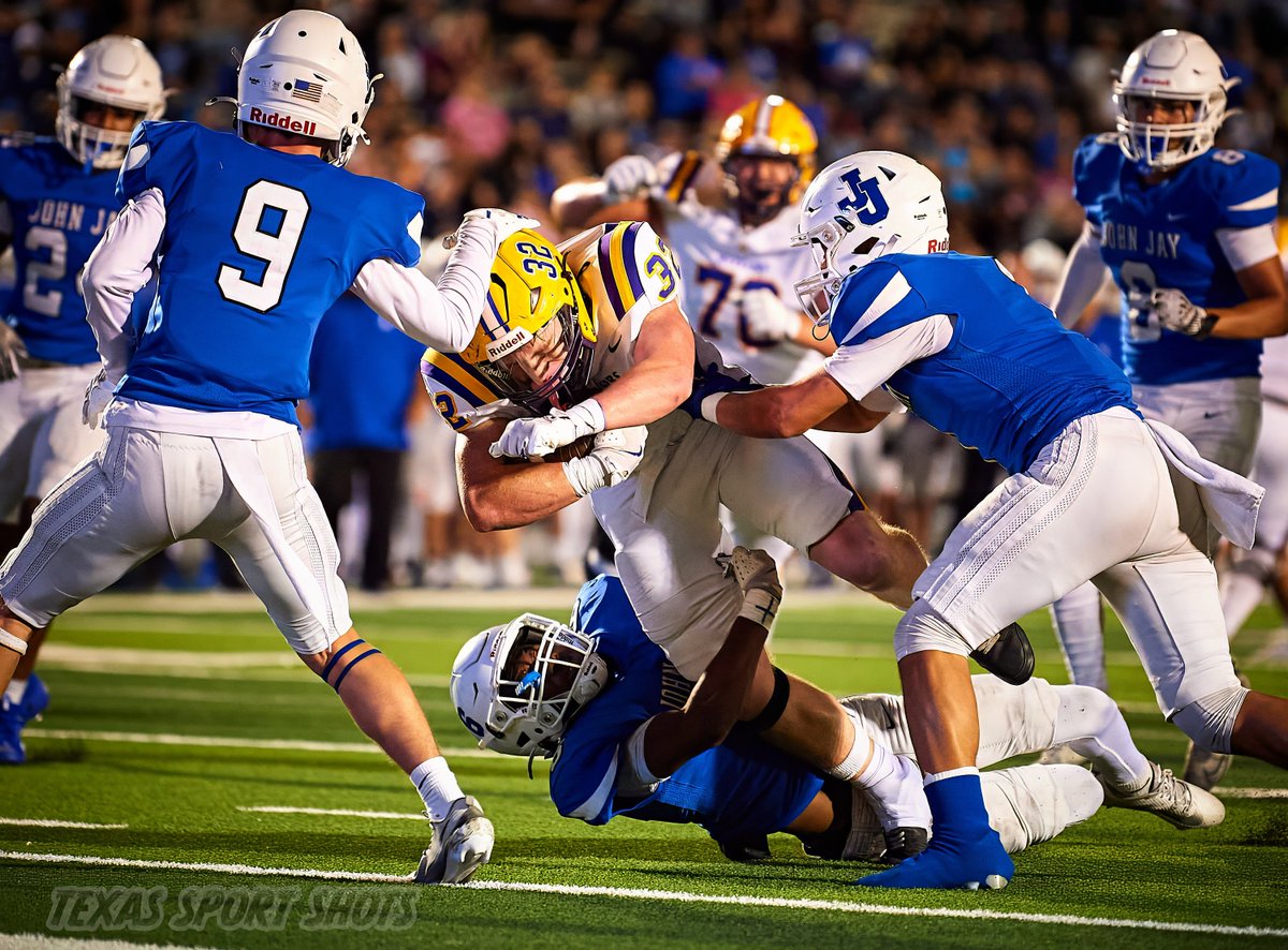 texassportshots's tweet photo. 📸 JOHN JAY VS PIEPER 📸

Check out the game action gallery on the link below!  📸
➡️ https://t.co/7SiR2QlJNe

Please consider supporting my coverage. As a self-funded independent photographer, I sincerely appreciate it.
 
#FridayNightLights #txhsfb #TexasFootball #txhsfbplayoffs @FootballPieper @cisdnews @PieperHS @pieperhsempire @PieperWarrior
@JayMustangFB @NISDJay @nisd @johnjaybooster @NikonUSA @dctf | @MaxPreps

Photos are my original work. Copyright © Mike Quintero, Texas Sport Shots. Please do not reuse without permission.