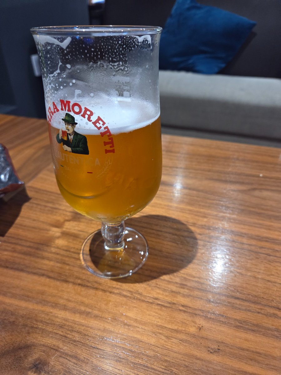 Waiting for her and the eldest to get ready. Off to celebrate a new nephew to family over in Australia! Expensive, miniscule cocktails incoming. I'll stick with the Moretti.