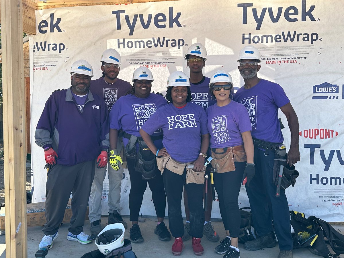 HopeFarmInc's tweet image. Amazing day partnering with Neighbors Helping Neighbors on an exciting Habitat for Humanity project with our moms, students, and staff!