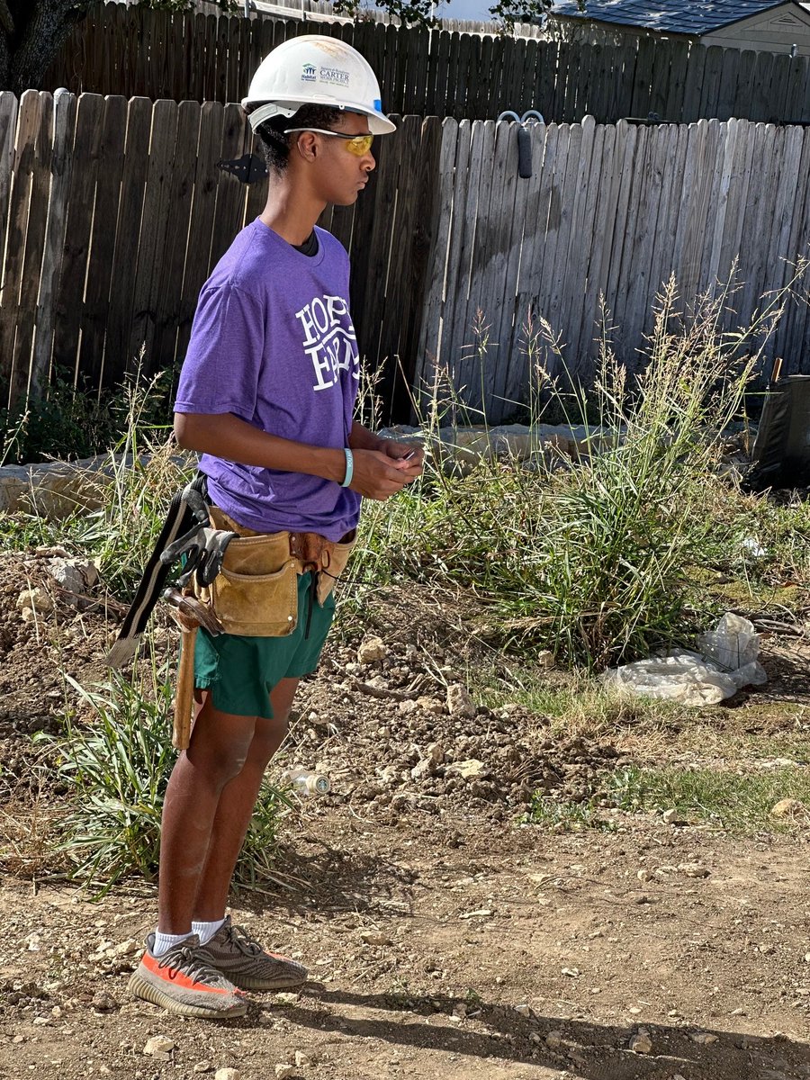 HopeFarmInc's tweet image. Amazing day partnering with Neighbors Helping Neighbors on an exciting Habitat for Humanity project with our moms, students, and staff!