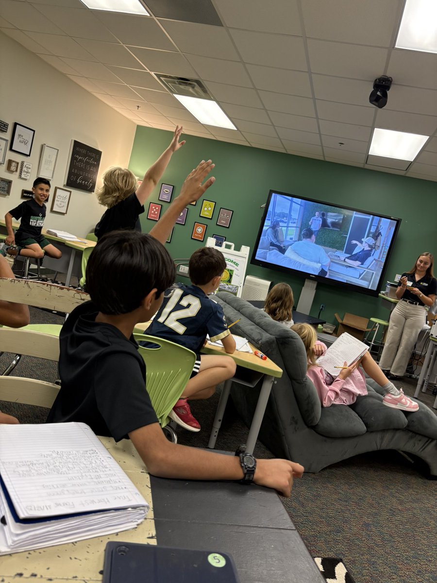 timmyGTI's tweet image. TY to @TrueharvestFarm 🥬for visiting 3rd @WGESdragons this week for a stellar #realworldlearning #scaffoldingworkshop &amp;amp; #pblsuccess! #TPSPTimmy #TPSP #theGrove