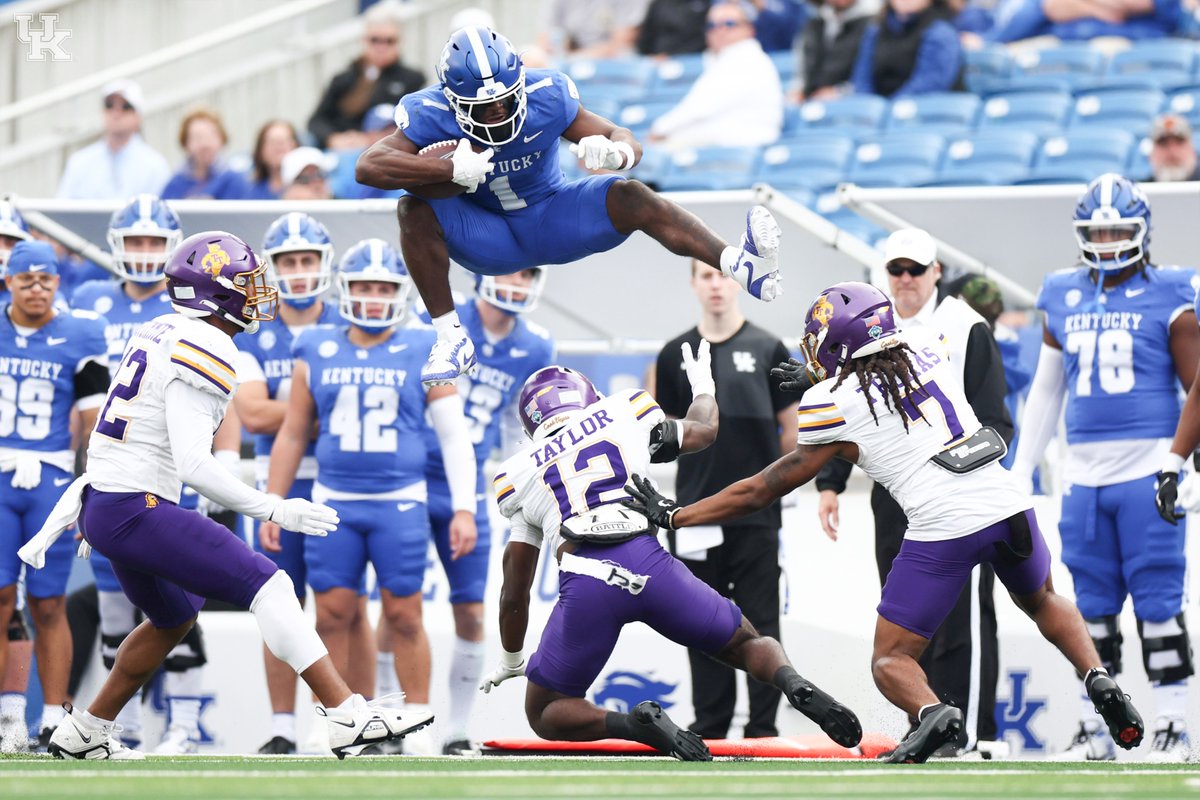 UKFootball's tweet photo. WOAHHHH, @KendrickLaw2 https://t.co/6O6NxhFG5m