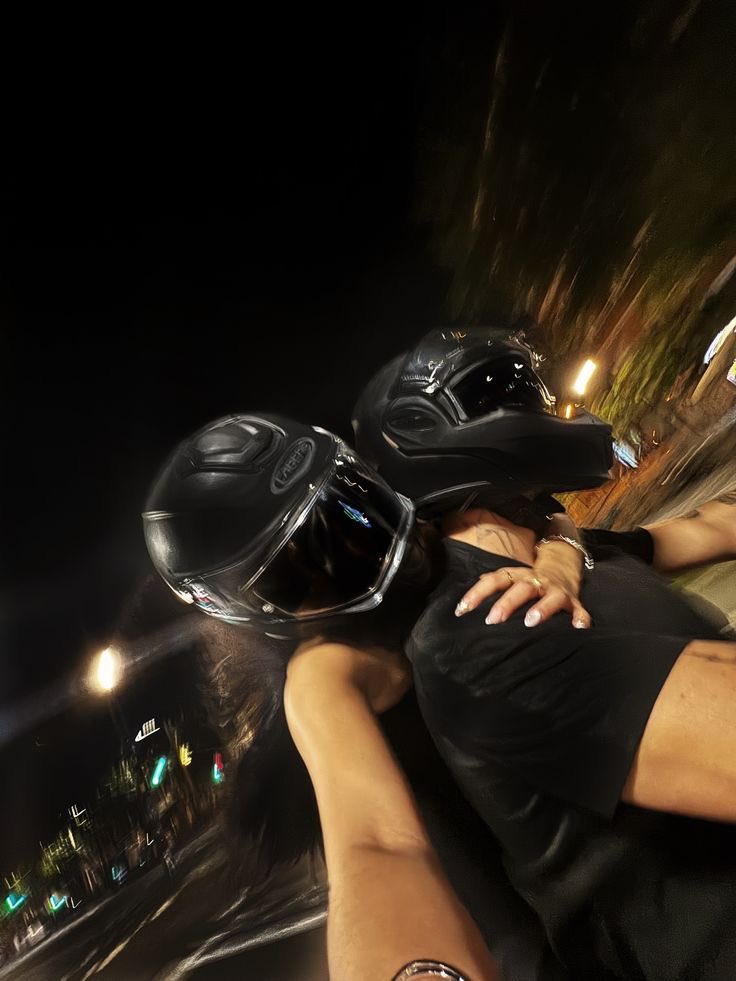 Butterflless's tweet image. 