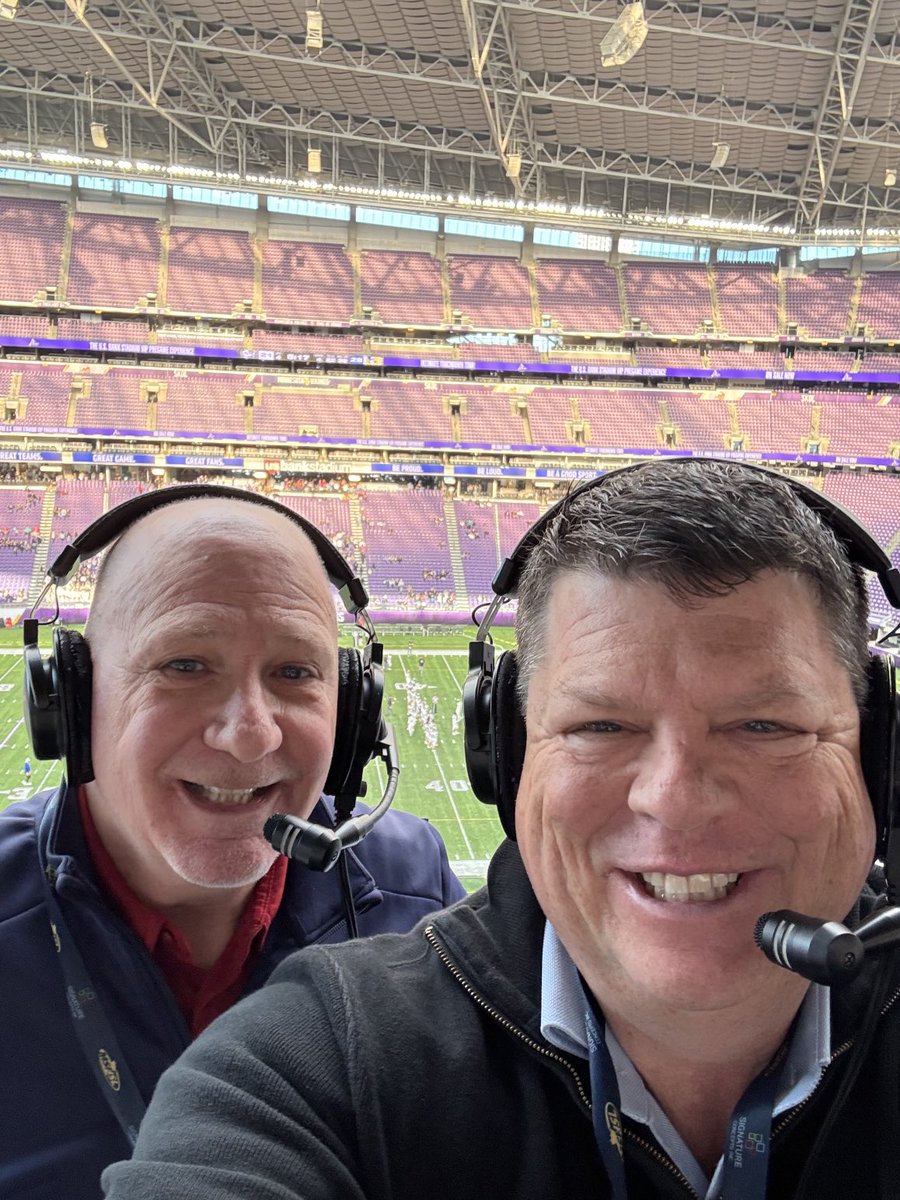 Back at US Bank today on ⁦<a href="/NSPNminnesota/">NSPN - Minnesota</a>⁩ ⁦<a href="/JoeKnowsMo/">Joe Ruhland, #FocusFuelsFlow</a>⁩