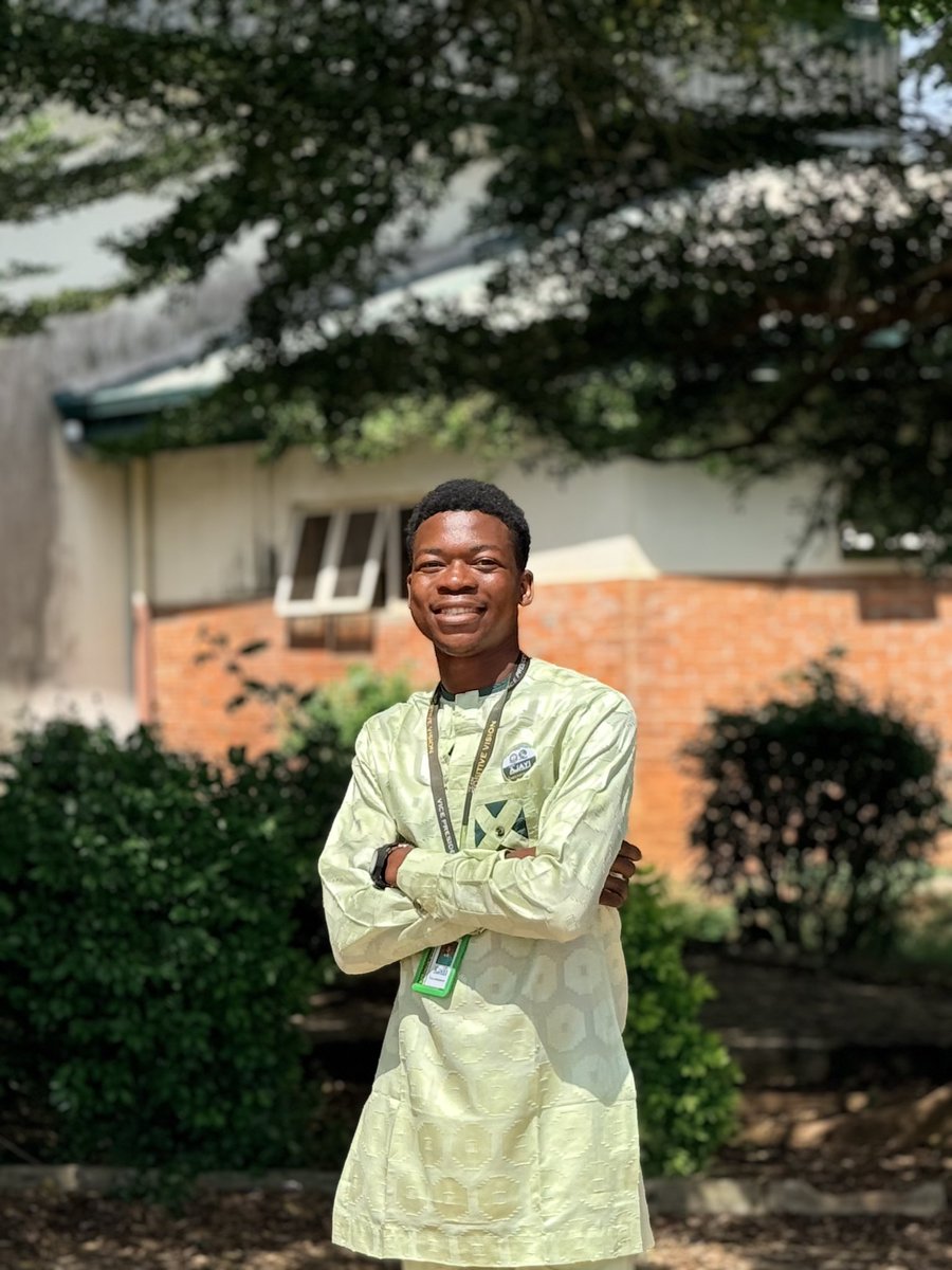 The only way to achieve the impossible is to believe it is possible.

AFRICAN BOY✨️🩵