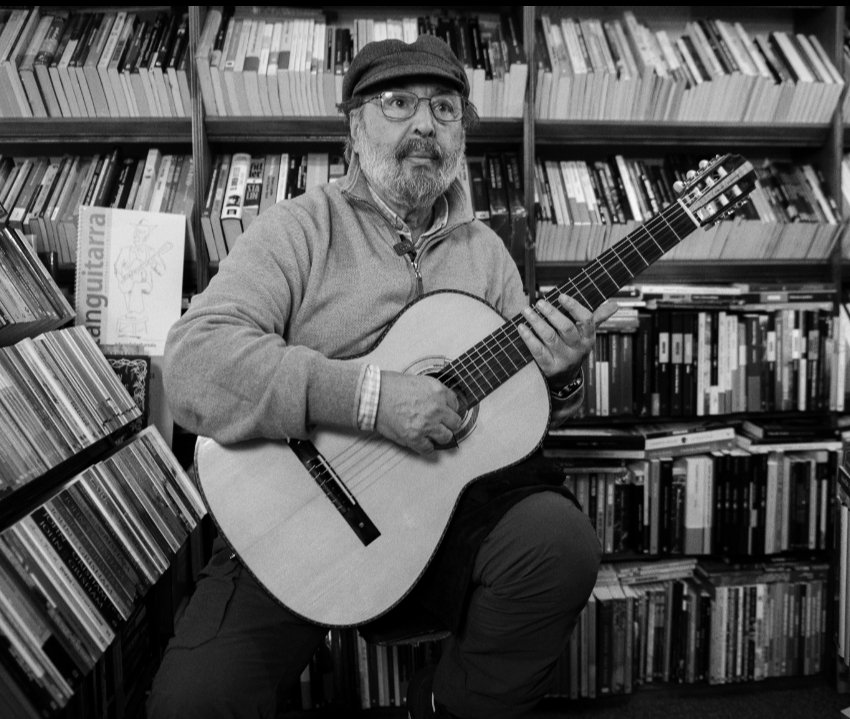 LeoSMattiauda's tweet photo. Hoy en un nuevo aniversario del #Darno Celebramos la salida de otro episodio de "Tres2Uno" en esta entrega: el maestro @EdLarbanois coterráneo del ángel azul.
#tres2uno un ciclo de @pocitoslibros y @LatidoBEAT
https://t.co/SK48by3BHR https://t.co/ggwjmFad5Y
