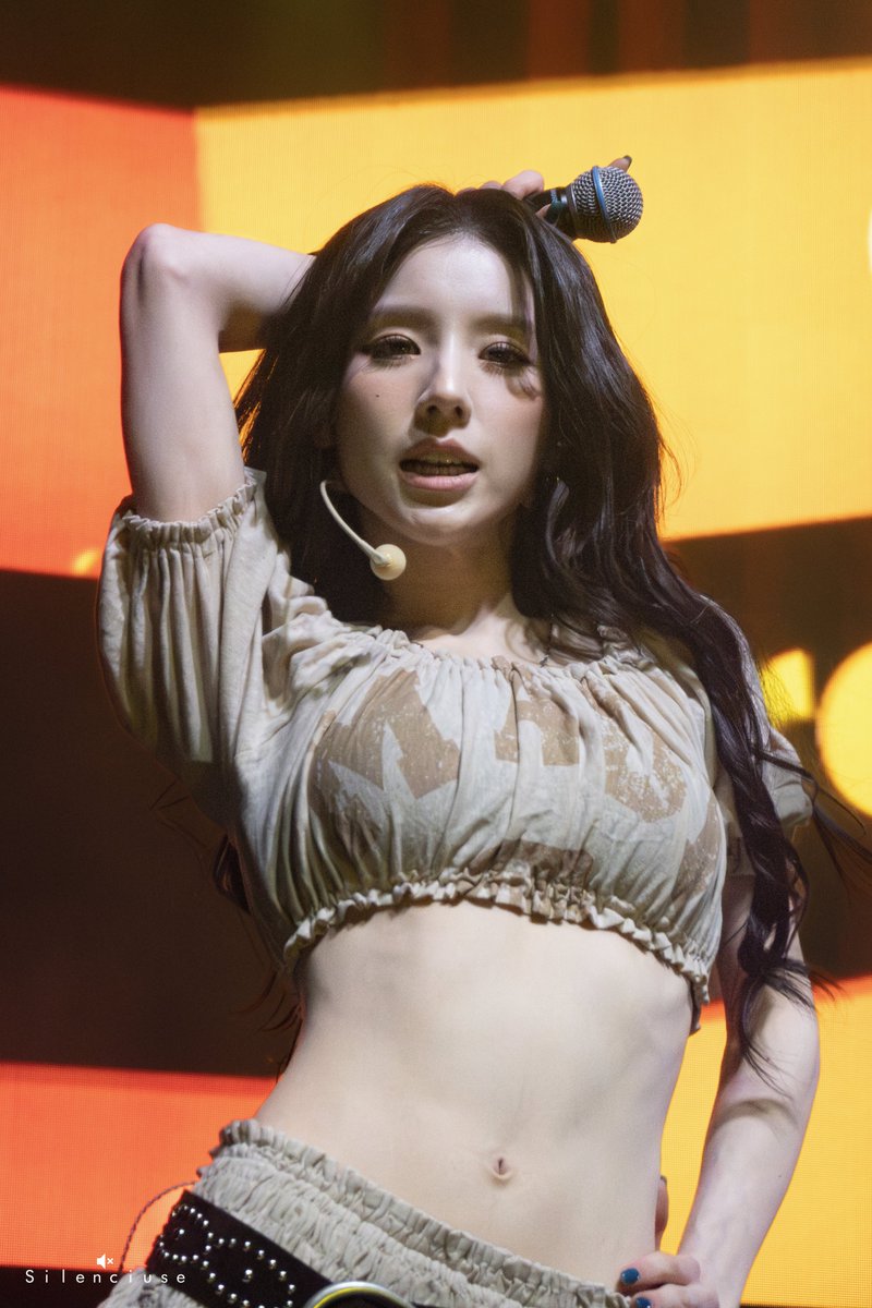 251110 ARTMS Grand Club Icarus in Toronto

drive.google.com/drive/folders/…

#ARTMS #아르테미스 #HeeJin #희진 #ARTMSinToronto #Grand_Club_Icarus #heeronto