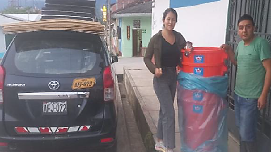 COENPeru's tweet photo. La Municipalidad Distrital de #Longar (Amazonas) entregó ayuda humanitaria (techo, abrigo, menaje) para las personas afectadas por #LluviasIntensas registradas el 13/11 en el CP Shucush. Asimismo, culminaron la #EDAN y la limpieza de viviendas. Emergencia atendida. https://t.co/YasZJFgRnp