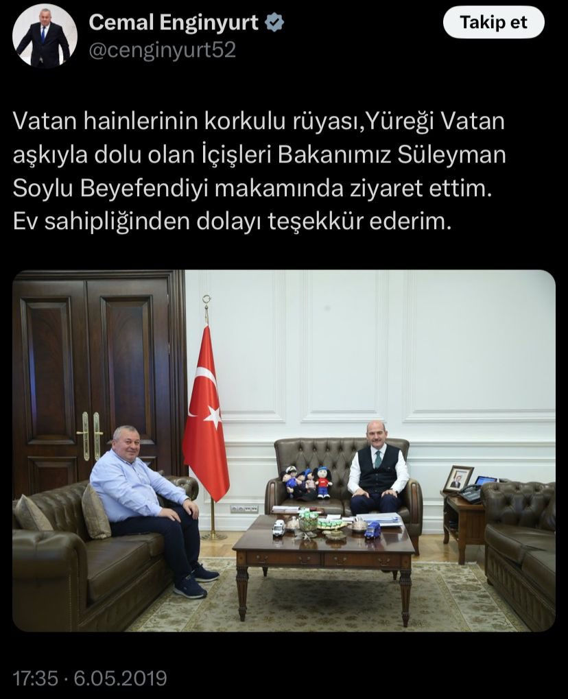 Otur yerine 
Cemal Enginyurt bozuntusu 

İşi gücü,  fikri zikri 
Süleyman Soylu Bakan'a, 
sataşma, dedikodu, 
manipülasyon, iftira, karalama 
olan, 
tehdit içerikli bir üslup kullanan  
Cemal Enginyurt'a, buradan sesleniyorum
Bırakın siyaseti bir kenara, 
adam olmaya çalışın,