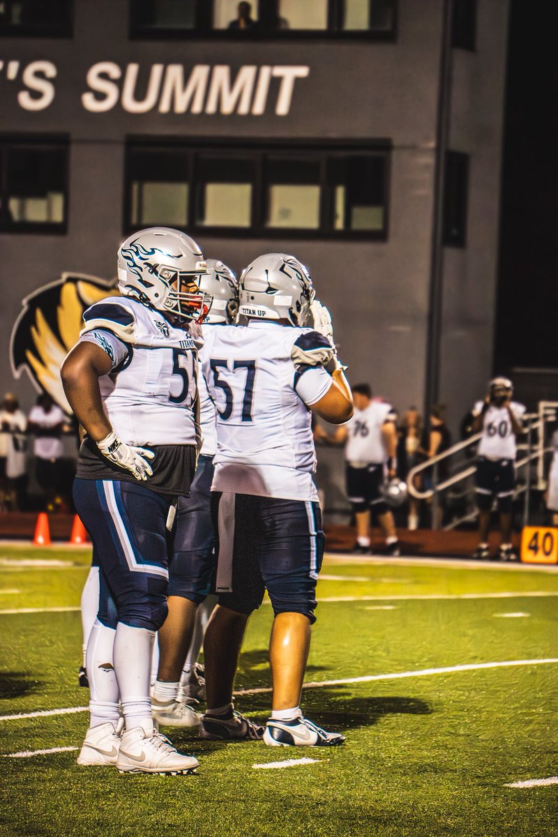 Christian Thompson tweet media