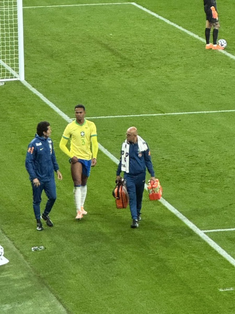 Remember when gooners laughed at VDV and Romero getting injured last season. Bless them.