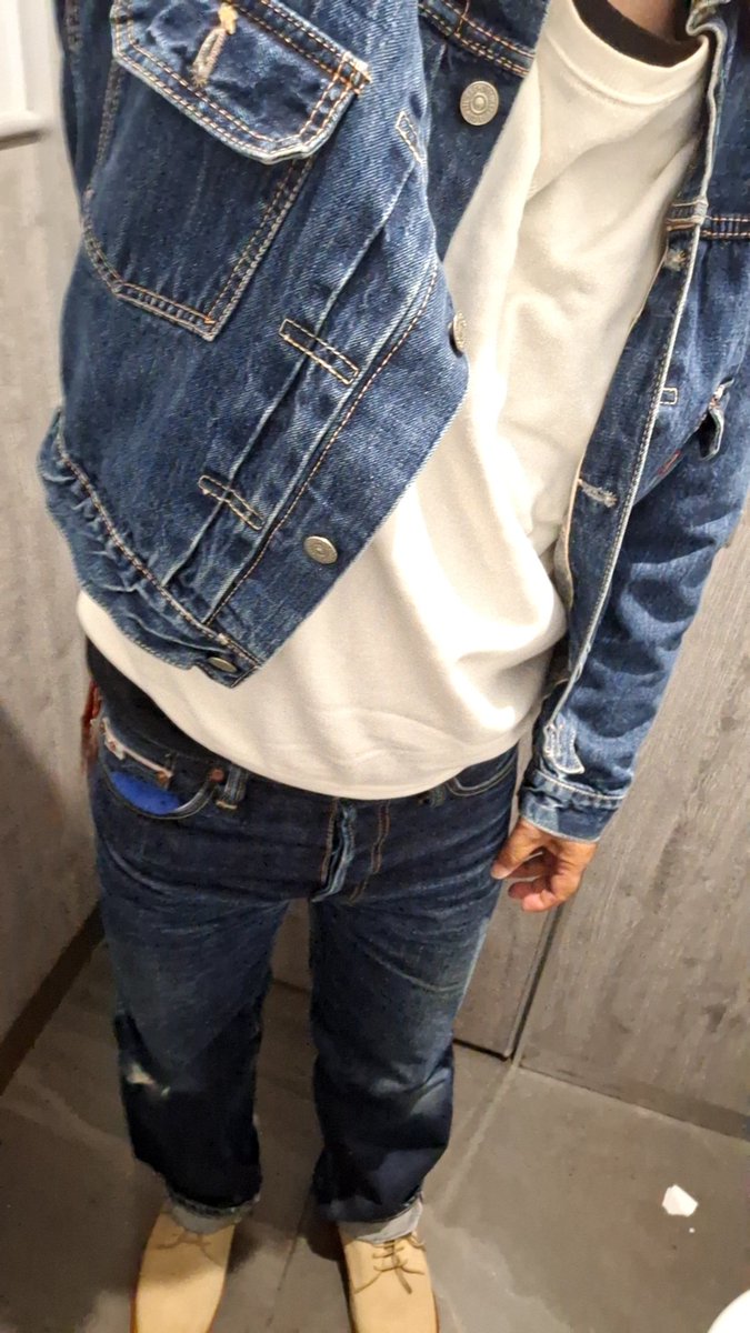 tQ12jMMY8kYdyh8's tweet image. 【11月10日のお召し物】
デニム&amp;amp;デニム
いい時期ですね！

そんななか、国産レプリカにしてみる

デニムジャケット
→ジョーマッコイ
ジーンズ
→ステュディオ・ダ・ルチザン

#デニム&amp;amp;デニム
#デニデニ
#デニムジャケット
#ジージャン
#ジョーマッコイ
#ステュディオ・ダ・ルチザン