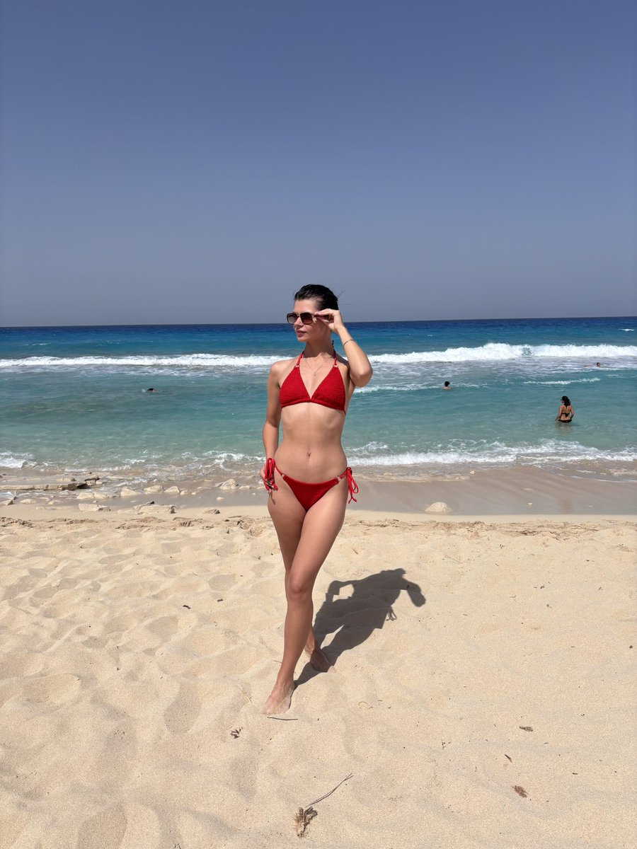 VikaStrelchenko's tweet photo. Египет. 
Изначально, это была точка А, то с чего должно было начаться, но это жизнь, у нее были свои планы. Благодарна за все, что вышло так, как вышло, пусть иногда даже криво, косо, со слезами на глазах 🙏 https://t.co/0RWyStTlZZ