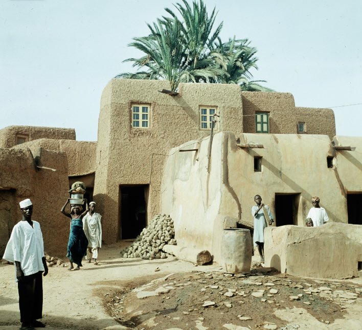 Baakouu's tweet image. Scène de rue Kano 1959