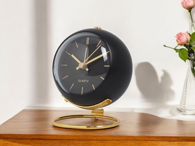 SleepSanctuary1's tweet photo. Elevate your bedside style with this Minimalist Luminous Alarm Clock — modern, sleek, and perfectly silent. 

Shop now 👉 https://t.co/RwX0319f9Q https://t.co/rRZJLdPJHr