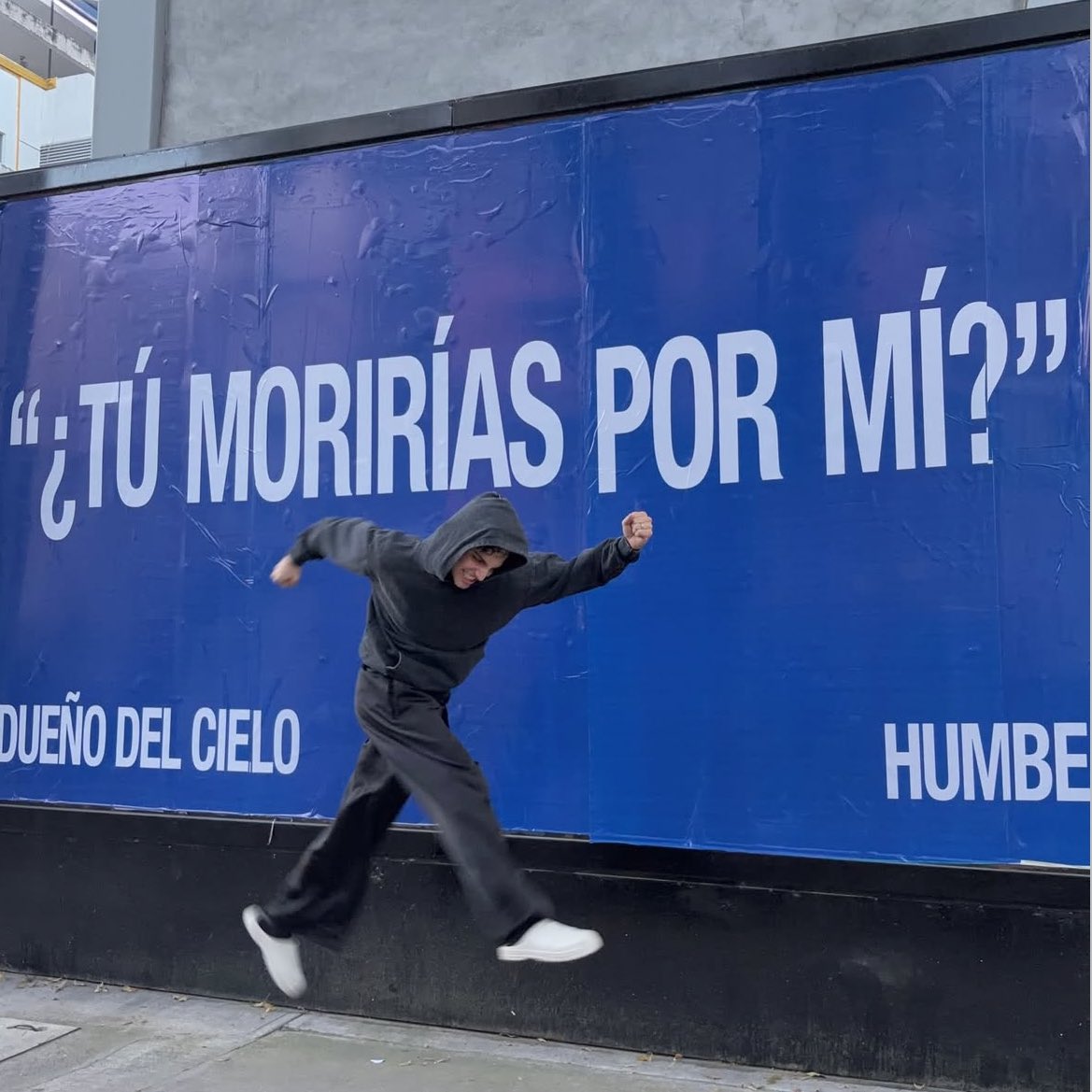 amar a medias nunca fue una opción y el dueño del cielo lo tiene muy claro