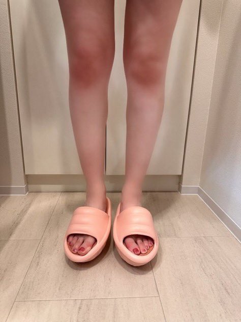 足痩せしたいならこれ一択。足ﾌﾟﾙｯﾌﾟﾙで筋肉痛不可避よ。
※ﾀﾋぬほどｹﾞｯｿﾘなるから覚悟してw