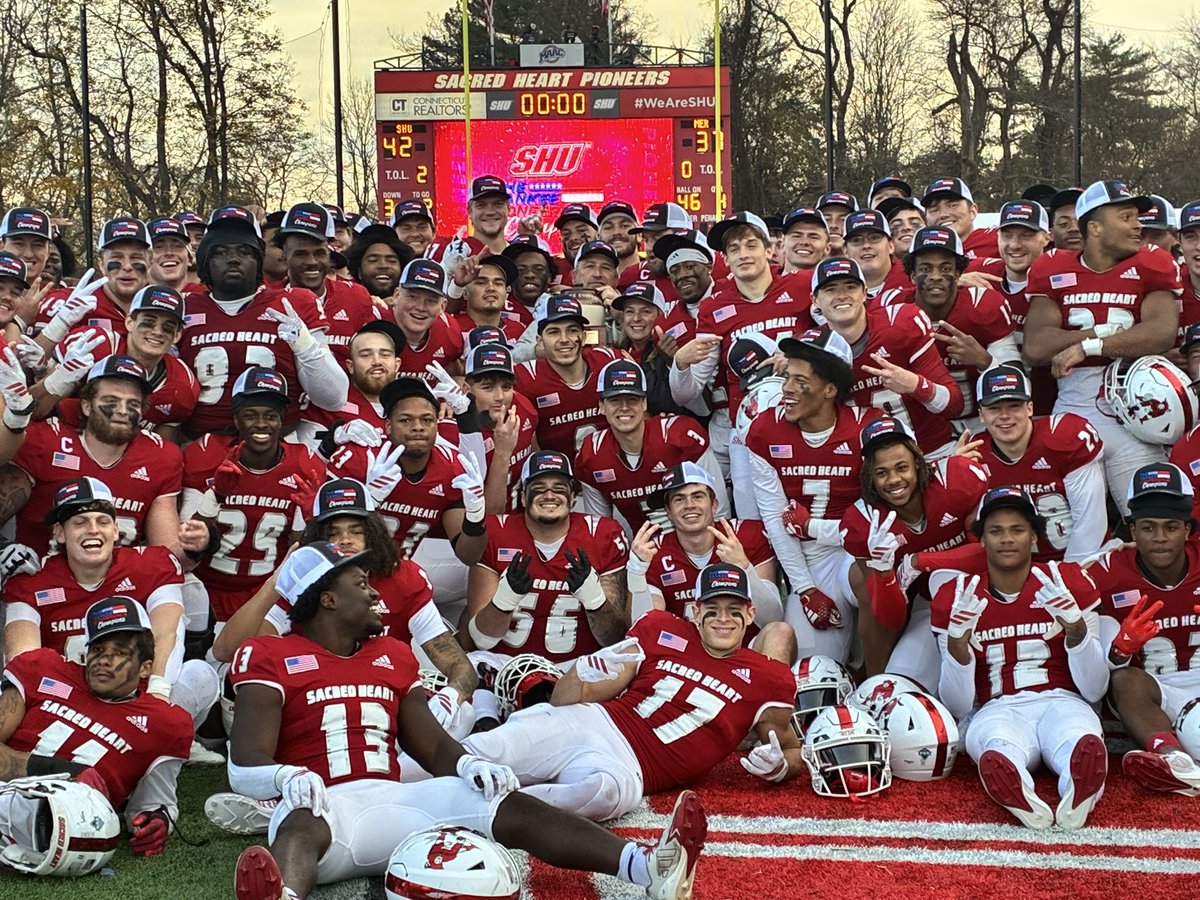Sacred Heart University Football tweet media