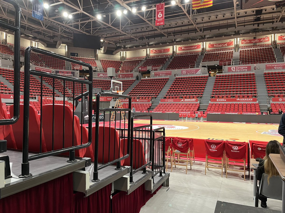 ¡Hola! 👋🏻 

Hemos estado grabando un “24 HORAS con una JUGADORA” en la ciudad de este pabellón 🔝🏀

¿Quién será la protoganista? 🤔

🤝Con los amigos de Autocares Torres (torresautocars.com) 🚌🔝