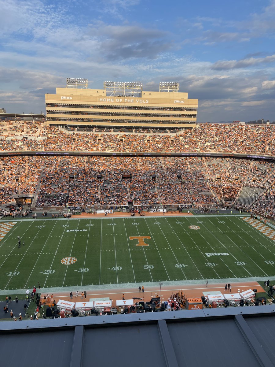 This seat will do...

#Vols and New Mexico State gearing up for Tennessee's Salute to Service game. 

UT will be donning its final iteration of Nike's Smokey Grey uniform series against the Aggies. 

Keep it locked here for updates. <a href="/UTKDailyBeacon/">The Daily Beacon</a>