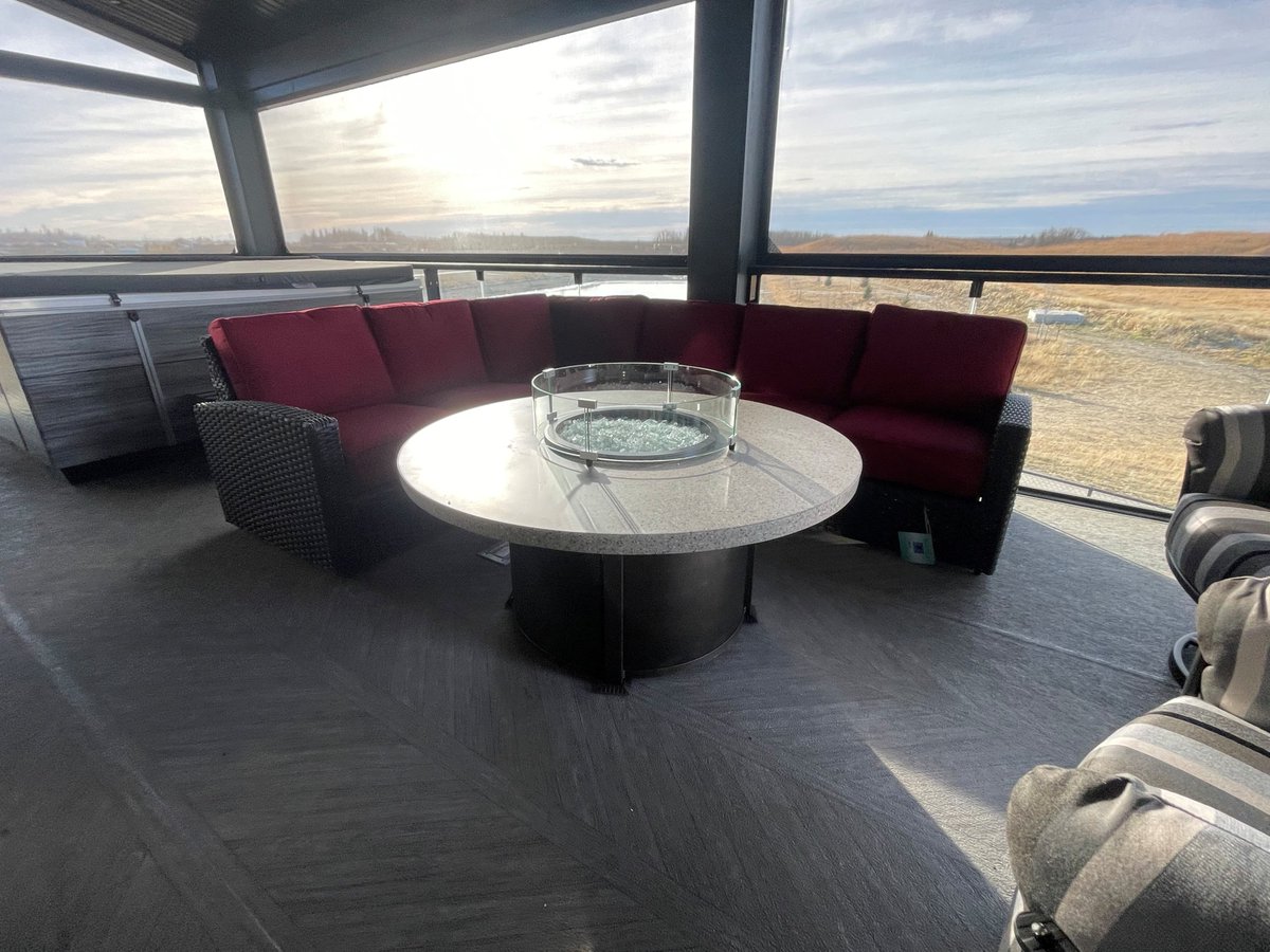 solarahottubs's tweet image. The Oasis Expands! 🎉 The Blackie family is transforming their space into an entertainment hub with a Biscayne Love Seat, Monterra Swivel Rockers, and a Stonegate Fire Table! 🌟 #OutdoorLiving #PatioGoals #BackyardOasis #LuxuryPatio  #SolaraFamily #Edmonton #DreamBackyard