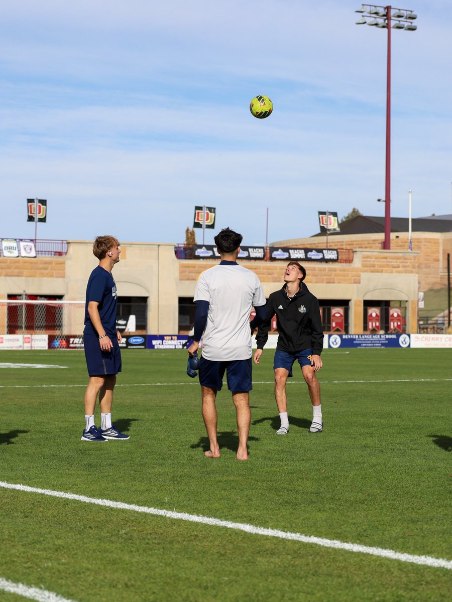 KCRoosMSoccer's tweet image. Ready for action 💪 1 hour away from kickoff 🔥

#RooUp🤘