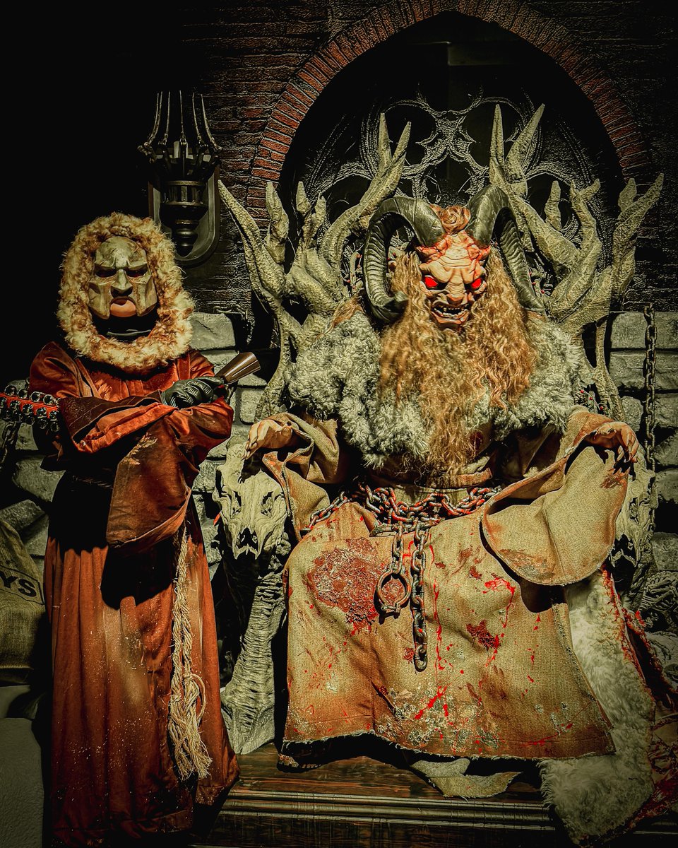 Krampus &amp; Kin | Select Dates Nov. 15-Jan. 3

Starting today, the new Universal Horror Unleashed is getting more sinister for the holidays. Four haunted houses, photo ops with winter legends and more. spr.ly/60187bxbm