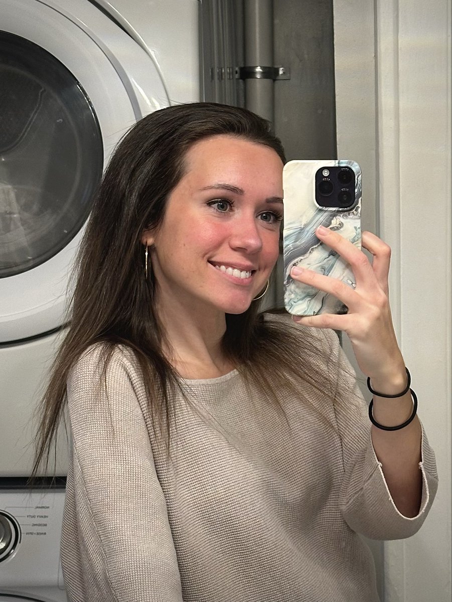 Beeesley's tweet image. 🫶🏻