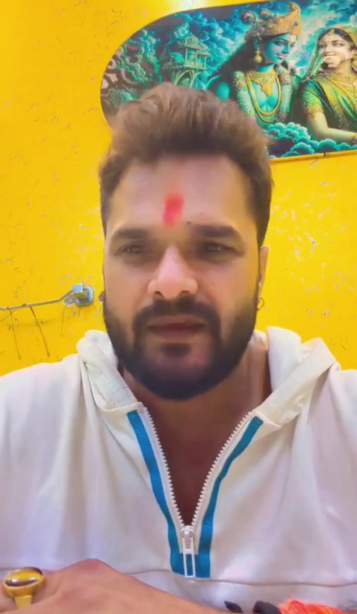 RSS_008's tweet image. एक चुनावी हार और माथे पर बड़ा सा तिलक, पीछे राधा - कृष्ण की फोटो! माता के मंदिर में जाकर आशीर्वाद ।

खेसारी लाल यादव जी आप चुनाव जीत रहे थे। आपको राम मंदिर और ब्रह्म जी पर दिए ज्ञान ने चुनाव हरवा दिया।

जिसने भी आपको ये सलाह दिया था होगा उसकी सलाह अब कभी मत लीजिएगा।