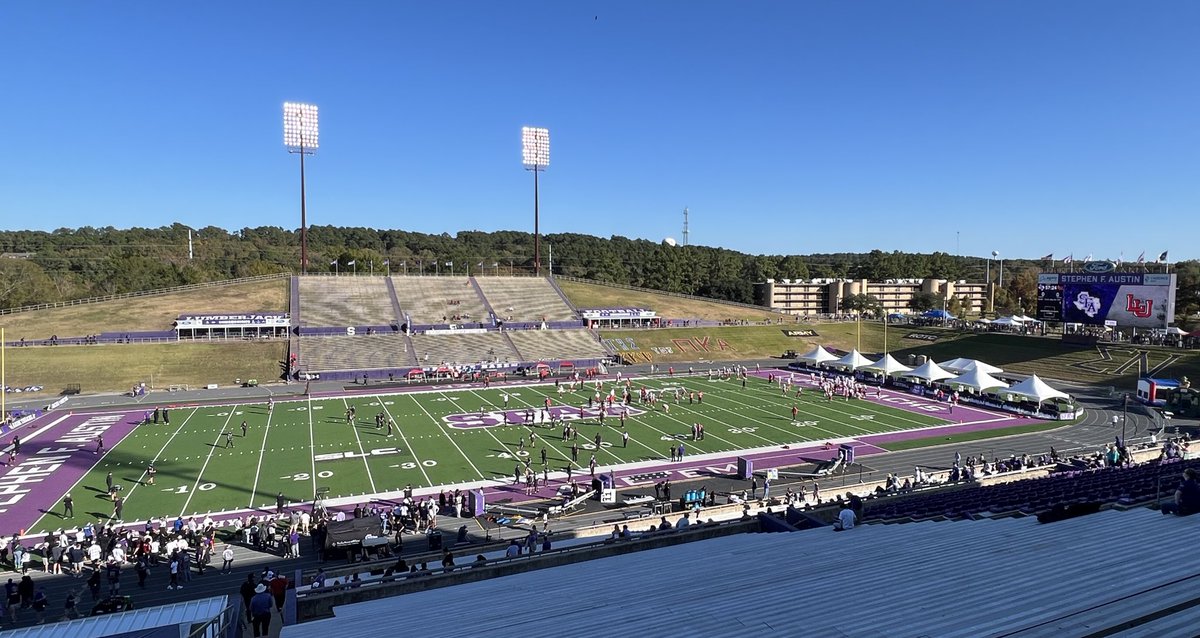 PDindinger's tweet image. Spending the day in Nacogdoches.

From 🏐: Regular season finale between Lamar and SFA at Debbie Humphrey’s Court at Shelton Gym.

To 🏈: Big matchup between SFA and Lamar at Homer Bryce Stadium.
