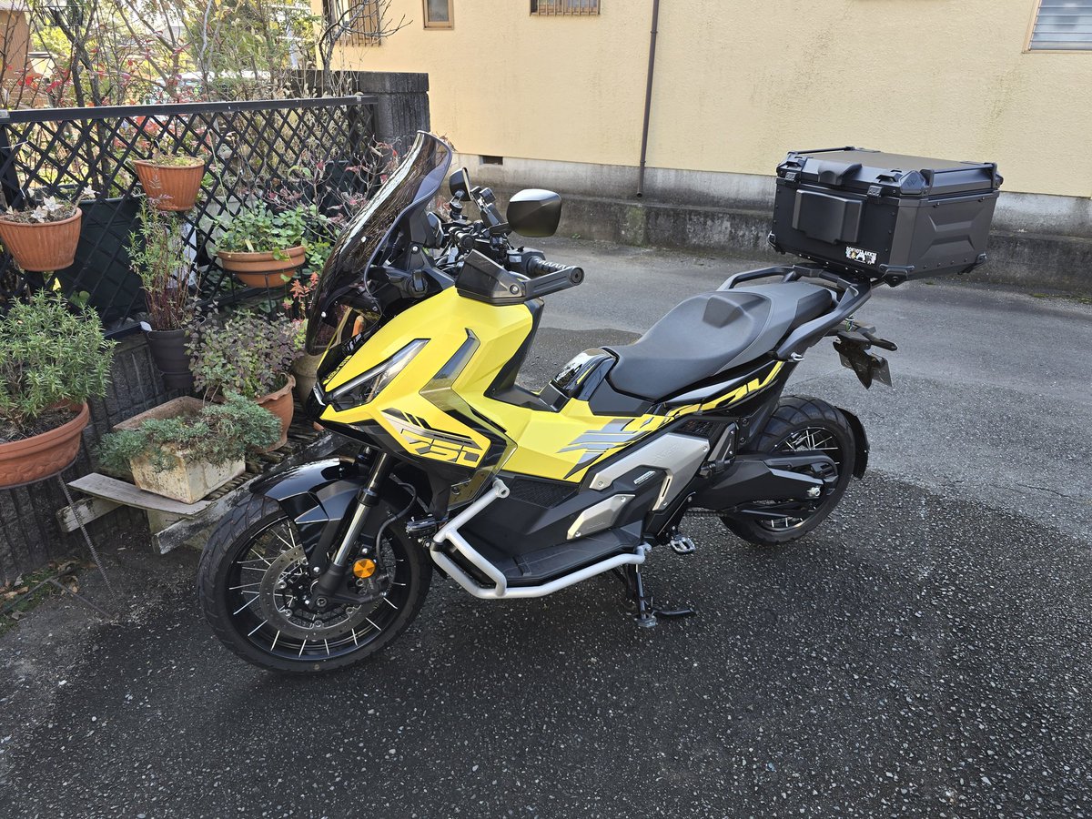 kabamaru1100's tweet photo. 朝マックの後、先週ドロドロになったXADVを洗車🚰💦  午後からは自治会の会合…… 天気良いから走りに行きたいっ！ https://t.co/5BvUDnAIEM