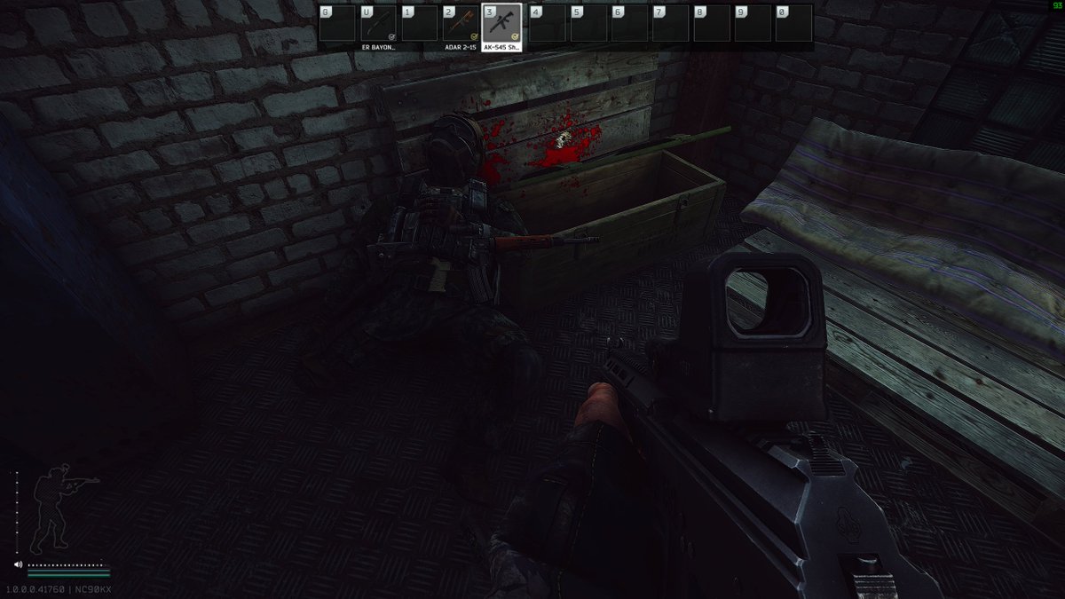 SWE_Motorizer's tweet image. First PMC of the wipe! Poor bastard was in his inventory when i flung the door open and sprayed him ^^ #EscapeFromTarkov