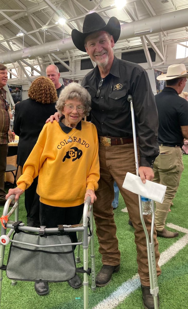 MJBuffsVoice's tweet image. Happy 101st birthday to Miss Peggy!!! ❤️🦬🙏🎊🎁🎉🥳🎈🍾CUBuffs⁩ ⁦@CURadioNetwork⁩ ⁦@KOAColorado⁩ ⁦@CUBuffsMBB⁩ ⁦@CUBuffsFootball⁩