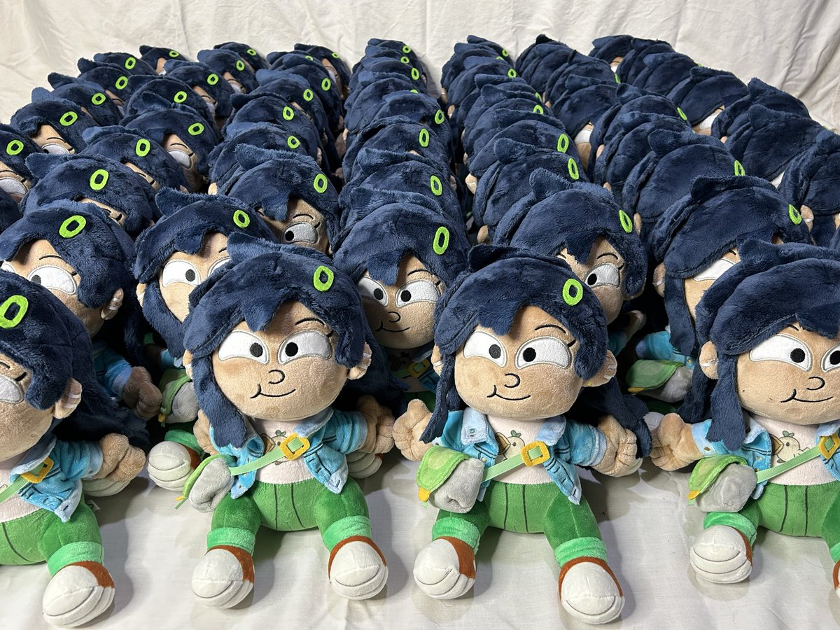 The shipment of Marcy plushies has arrived!!!

I’ll be mailing out preorders over the next week as quickly as I’m able, so look forward to receiving her soon! 

There’s plenty of leftovers too, which I’ll be listing on Etsy for those who missed out originally!

#amphibia
