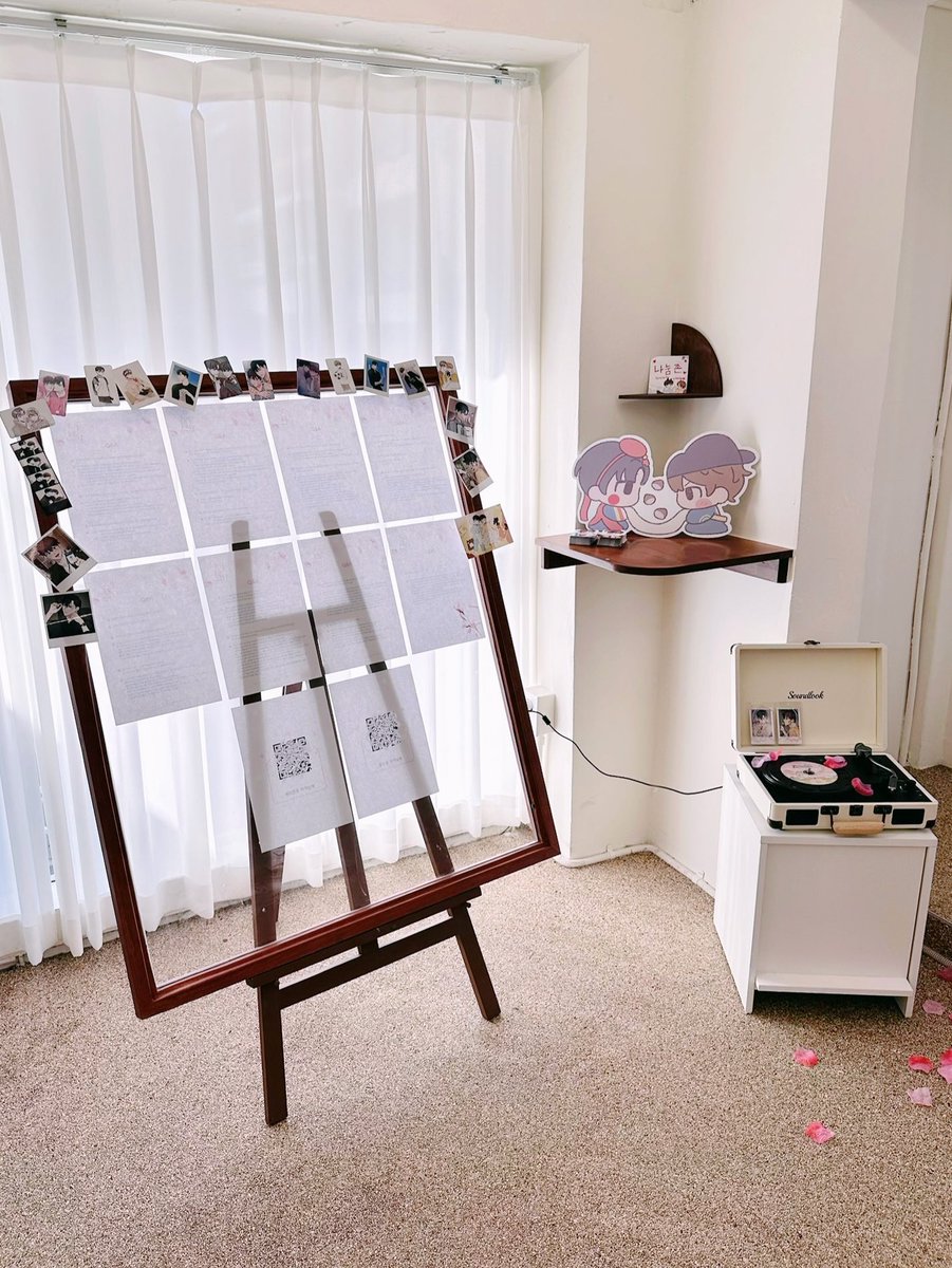 ⋆✧—— ✧ *⋆* ✧ *⋆* ✧ *⋆* ✧——✧⋆
ᴾᴬᴿᵀ⁻ᵀᴵᴹᴱ ᴾᴬᴿᵀᴺᴱᴿ ⁶ ᴬᴺᴺᴵⱽᴱᴿᔆᴬᴿᵞ

16일 플라워샵 오픈했습니다.
체리만쥬 작가님께서 작성해 주신
Q&amp;A를 현장에서 확인하실 수 있습니다.🍒