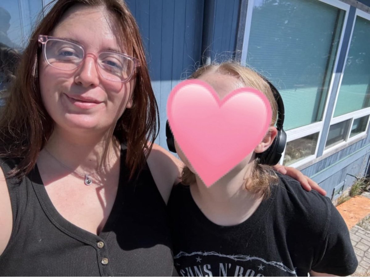 GlammaSooz's tweet image. PLEASE SHARE - Madison is a member of my family

Thank you from the bottom of my heart 

📷 MISSING / ENDANGERED MOTHER 📷
📷Name - Madison Ashley Booth-Jennings (Blinn)
📷Age - 27
📷Height - 5’3”
📷Weight - approx 160 lbs
📷Eye color - brown
📷Hair - blondish/brown, longer…