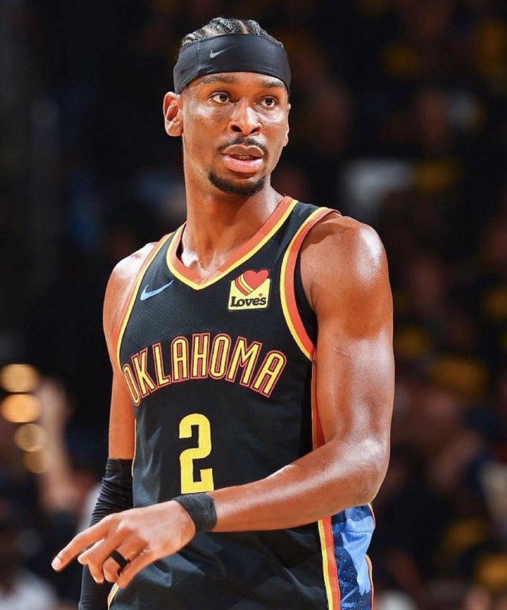 Shai Gilgeous-Alexander tonight:

33 Points
7 Assists 
4 Rebounds 
2 Steals
+21 +/-
13/19 FGM
3/4 3PM
29 Minutes
