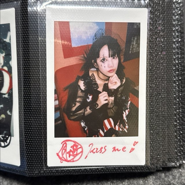 昨日、なおてゃんチェキ7枚がるぅちゃんサイン入りチェキ1枚になりました。