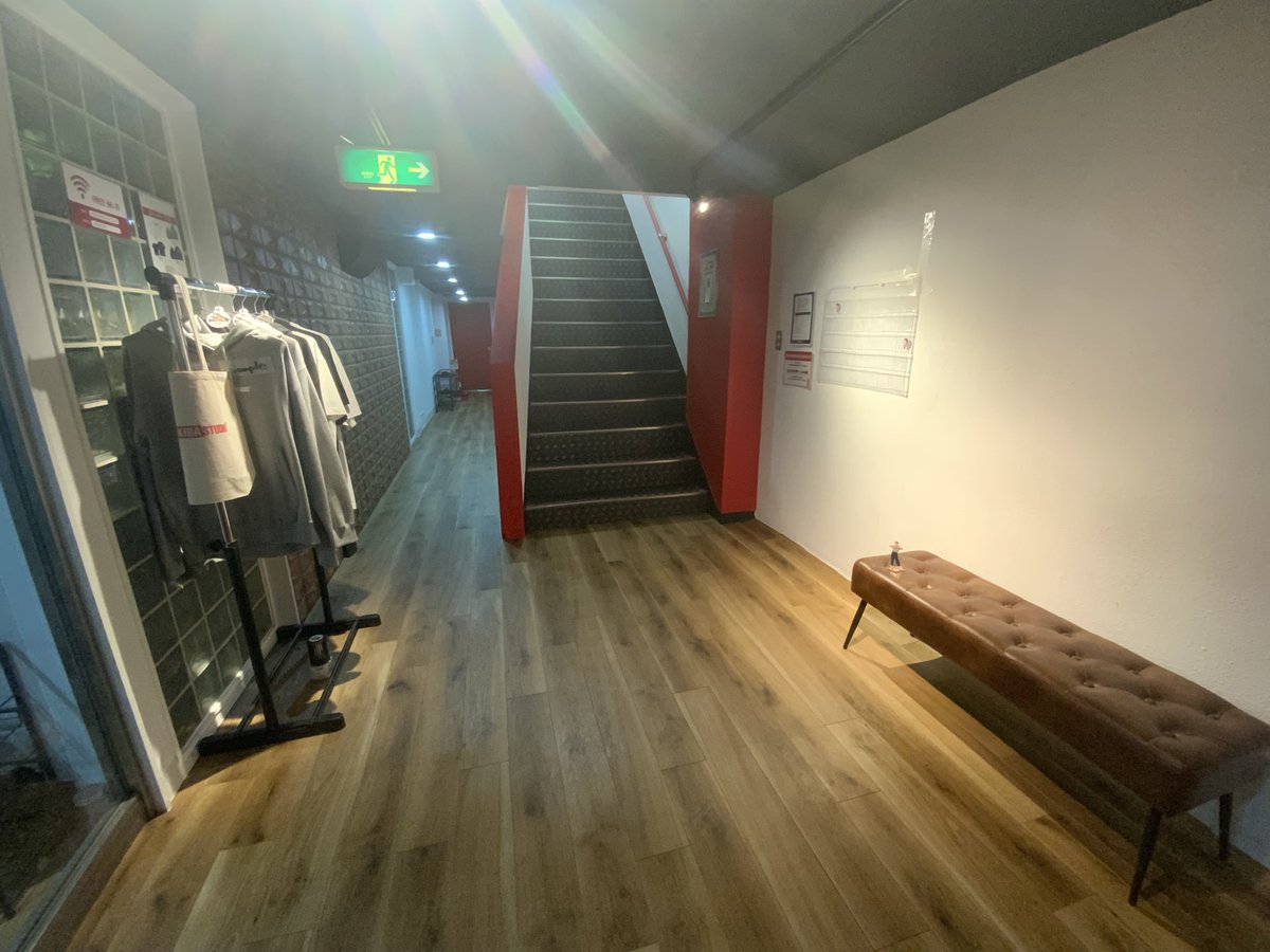 realakibastudio's tweet image. 本日もオープンいたしました！
当スタジオは一般のお客様のレンタル利用も受け付けておりますので、是非多用途でのご利用お待ちしております✨️

⬇️ご予約はこちらから⬇️
realakibastudio.com

#RAS秋葉原 
#神保町 
#ダンススタジオ