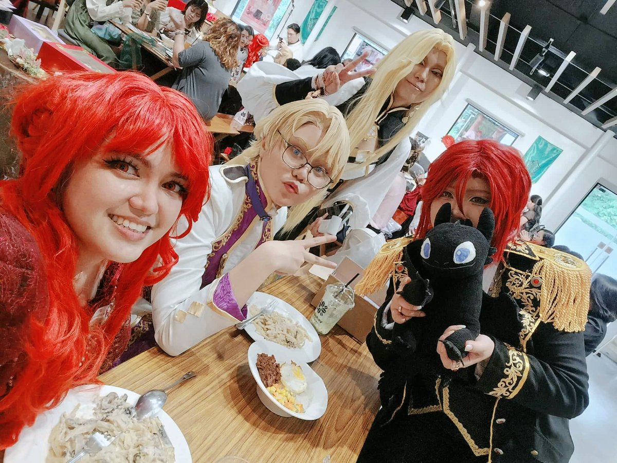 LCF CSE thread 🛡️

Finally gathered some energy! I would like to thank everyone who attended the event I hope you all had fun! Thank you to my fellow mods (Bobs), to the artists, patrons and volunteers and attendees! --

#LCFCupsleeveEvent
#LCF_GardenOfTranquilRecords