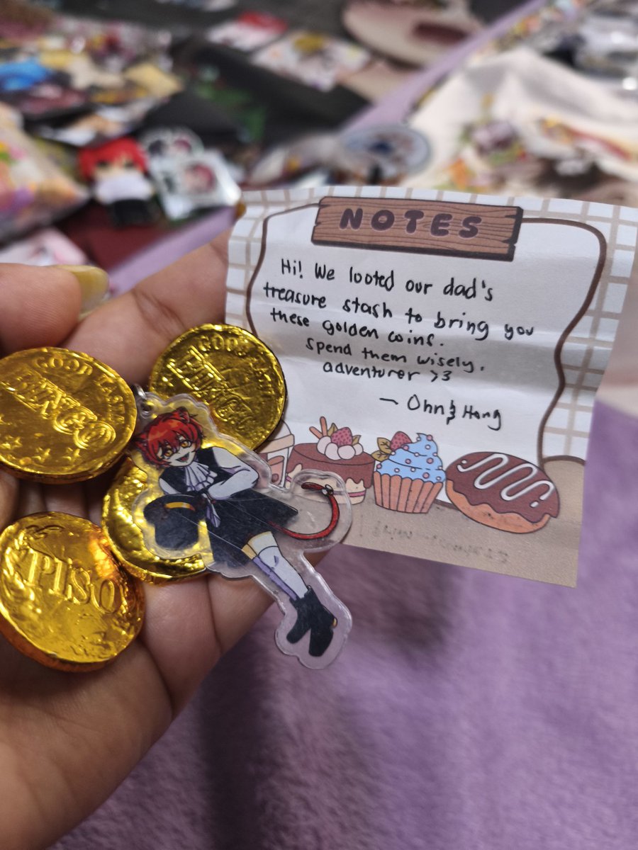 The loots I got is 🤯 holeh I had to separate the one from the event it self and the trades and give away cause it wouldn't fit my table, everything is so pretty thank you smuch! the letter from Ohn and Hong it's so cute raaah good job kids 👍 every item are so pretty 🥹🥹 --