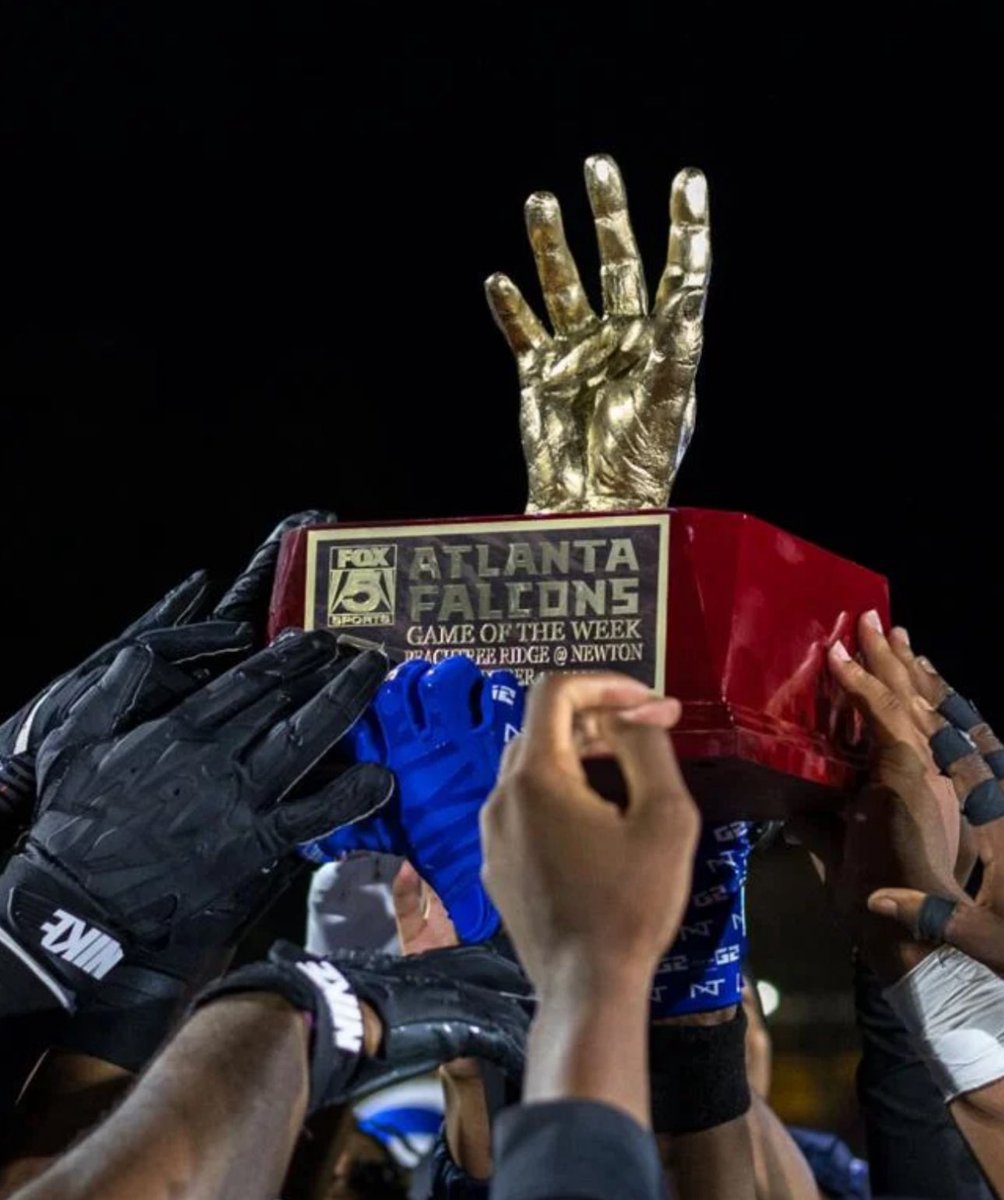 DJMiller2007's tweet image. Great Start to Playoffs…Lots more to accomplish for the #NEWTONBOYZ
Good game PTRHS! 
Back to the lab to prepare! 
#NeverSatisfied #OutWorkEveryone 

@NewtonFBRecruit @GAPrepVarsity @GHSFdaily @NCSA_Football