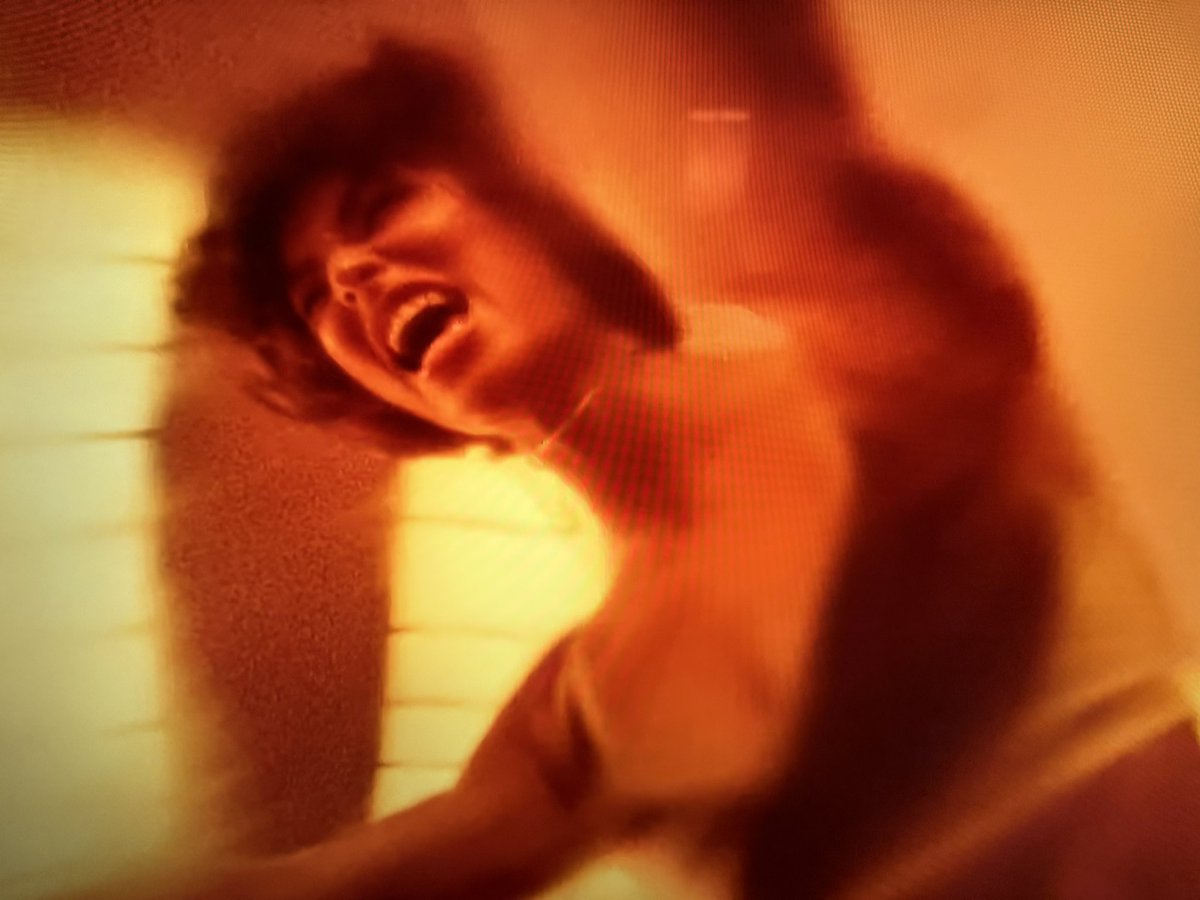 FreeSOCAL's tweet image. Everyone needs someone to love them like the @onepeloton lady loves herself.