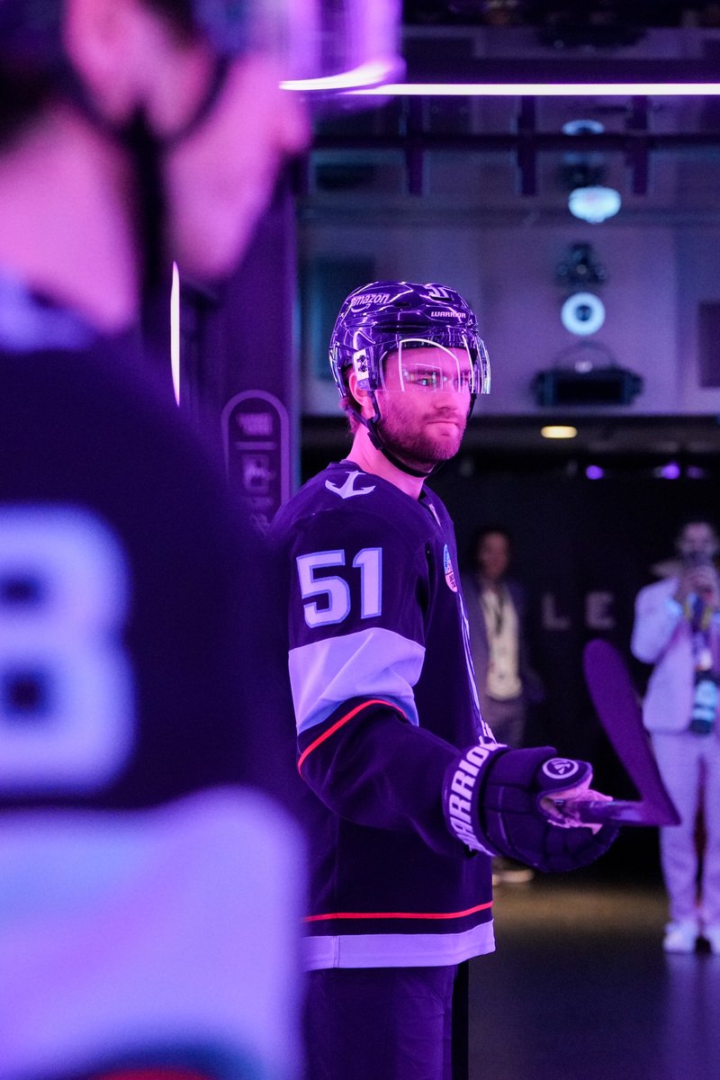 SeattleKraken's tweet photo. everything's coming up lavender for #HockeyFightsCancer 💜 https://t.co/w6Y705WiTt