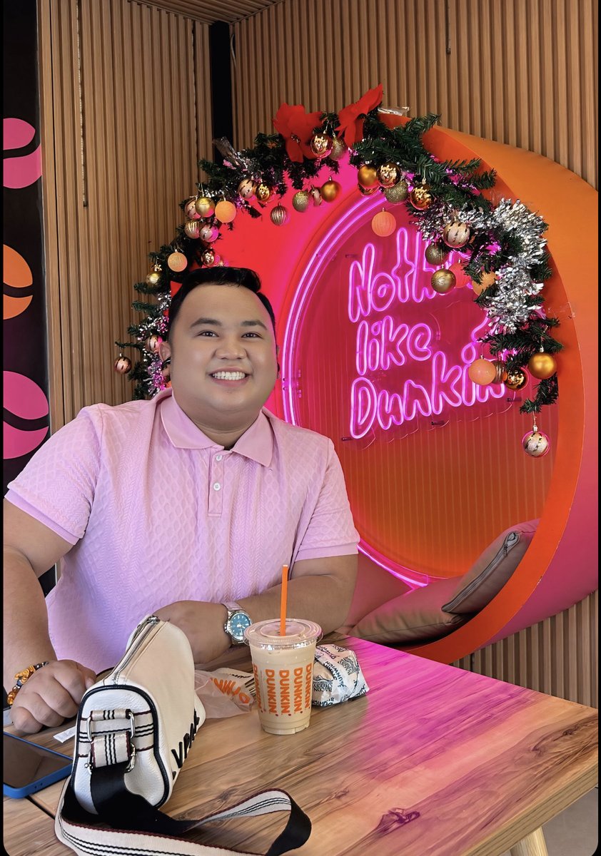 __jpca's tweet photo. Sunday blessings, good coffee, and a grateful soul. Happy and blessed Sunday to all! ❤️🙏

#dunkindonutsicedcoffee #dunkindonuts #dunkin #dunkindonutscoffee #dunkincoffee #icedcoffee #dunkinicedcoffee #coffee #coffeelover https://t.co/oIZRwdxcV1